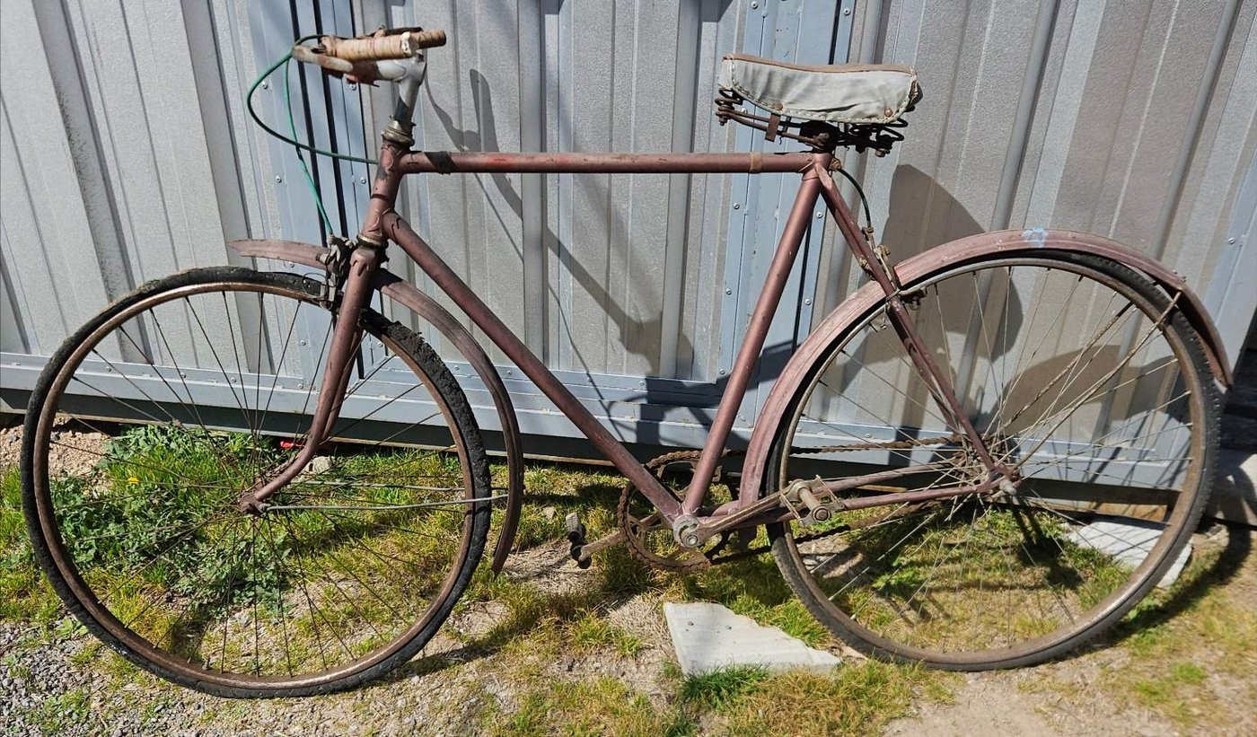 Bicleta antigua para adorno o restaurar