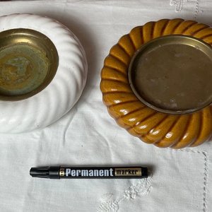 Par de Ceniceros de Loza Vintage, Blanco y Ocre - imagen 6