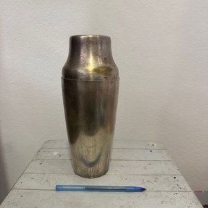 Lote de 2 Cocteleras Metálicas Plateadas - imagen 2