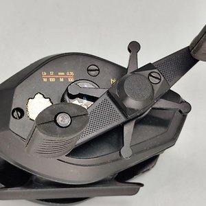 Reel Rotativo Abu Garcia Ambassadeur Lite Graphite - Made in Sweden - imagen 5