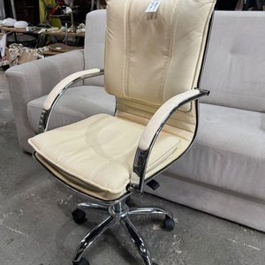 Silla de Escritorio Giratoria Blanca con Brazos - imagen 2