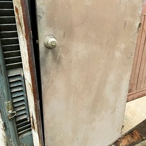 Puerta Interior Madera Oscura con Vidrio y Hoja de Madera - imagen 6