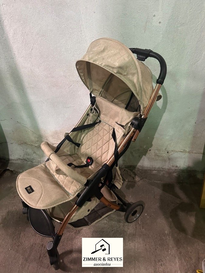 Cochecito de bebé liviano, color beige, plegable
