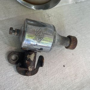 Lote siguiente: Farol y Dinamo Miller para Bicicleta Antigua - Colección