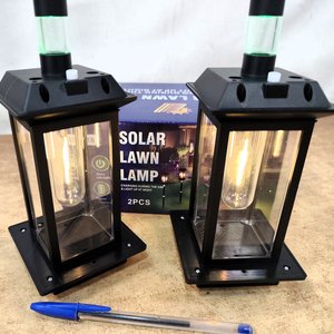 Juego de 2 Estacas Solares LED para Jardín, Recargables, Nuevas en Caja - imagen 4