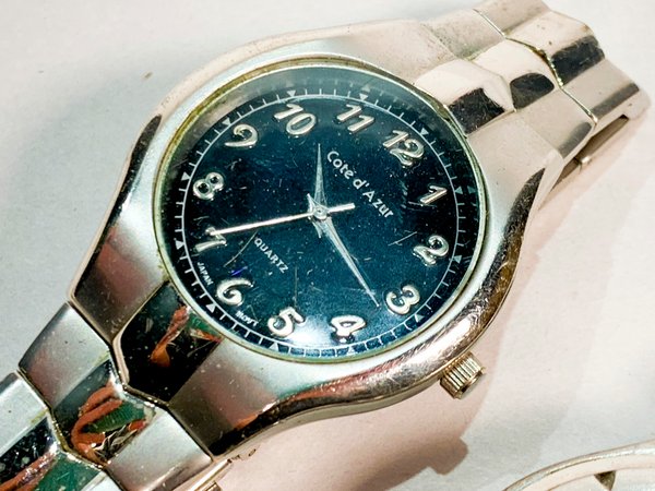 Reloj de pulsera para caballero, malla plateada y esfera gris - imagen 2
