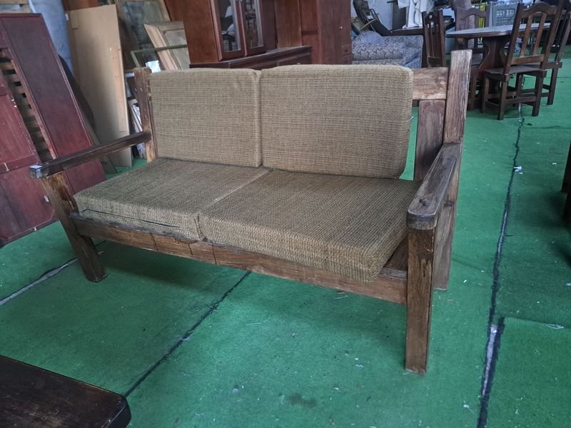 Silla de tres cuerpos con almohadones de madera - imagen 2