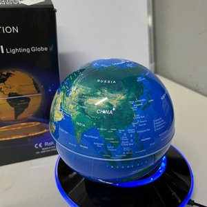 Globo Terráqueo Magnético Flotante con Luz LED Azul y Rotación 360° - imagen 4
