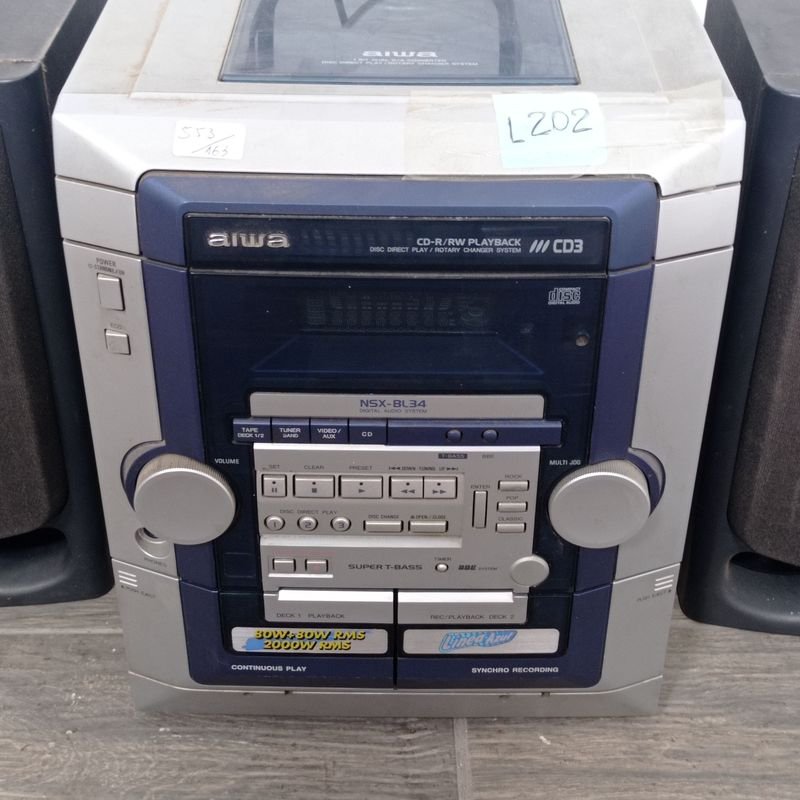Equipo de música AIWA con CD y cassettes en buen estado - imagen 2