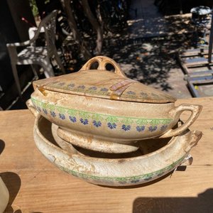 TAZAS Y FUENTES EUROPEAS CON DETALLES - imagen 2