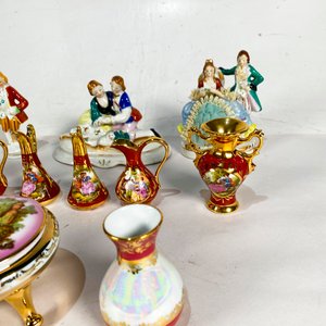 Lote de 13 Piezas: Florero Miniatura, Jarroncitos y Adornos Vintage - imagen 2