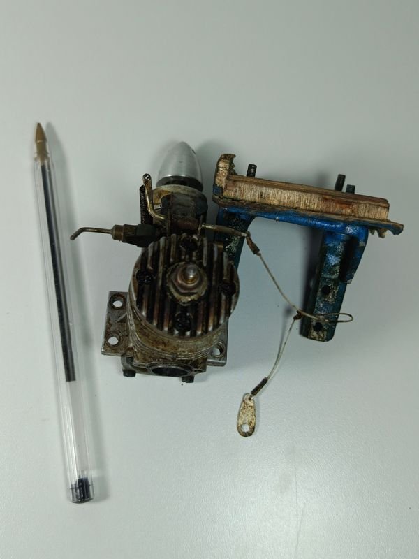 Motor de modelismo radiocontrolado (glow) para aereomodelos y automodelos - imagen 5