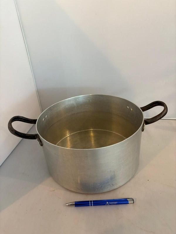 Lote anterior: Olla alumina Champion sin tapa mediana de 24 cm