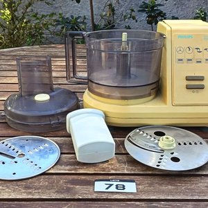 Procesadora de alimentos Philips con recipiente, tapas y discos accesorios para corte o rallado - Funciona - imagen 2