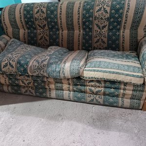 Juego de Living Antiguo: Sofá y Sillones Tapizados - imagen 2
