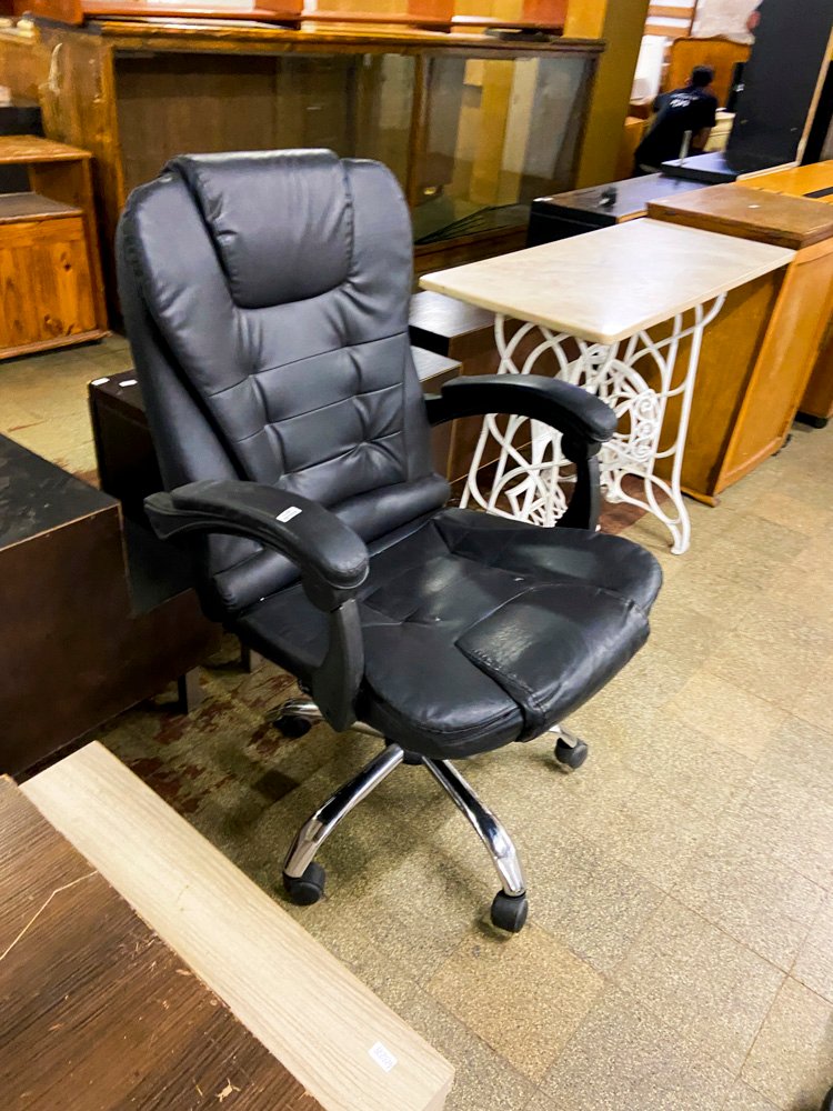 Sillón de Oficina Giratorio Negro