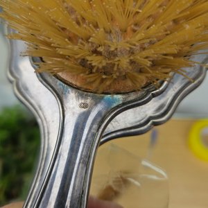 Antiguo Juego de Tocador con Espejo Biselado y Cepillos - imagen 3