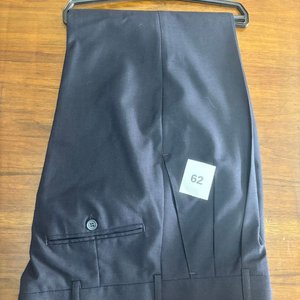 Lote siguiente: Pantalón de Vestir Azul Marino Talle 40 Hisud Martelletti