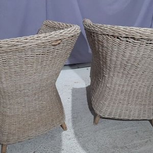 Par de Sillones de Mimbre Blancos con Almohadones - imagen 3