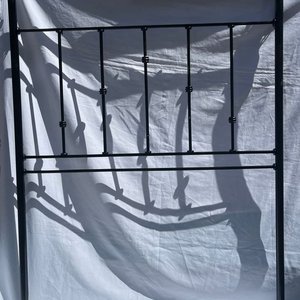 Respaldo de Cama de Hierro Negro para 1 Plaza - imagen 2