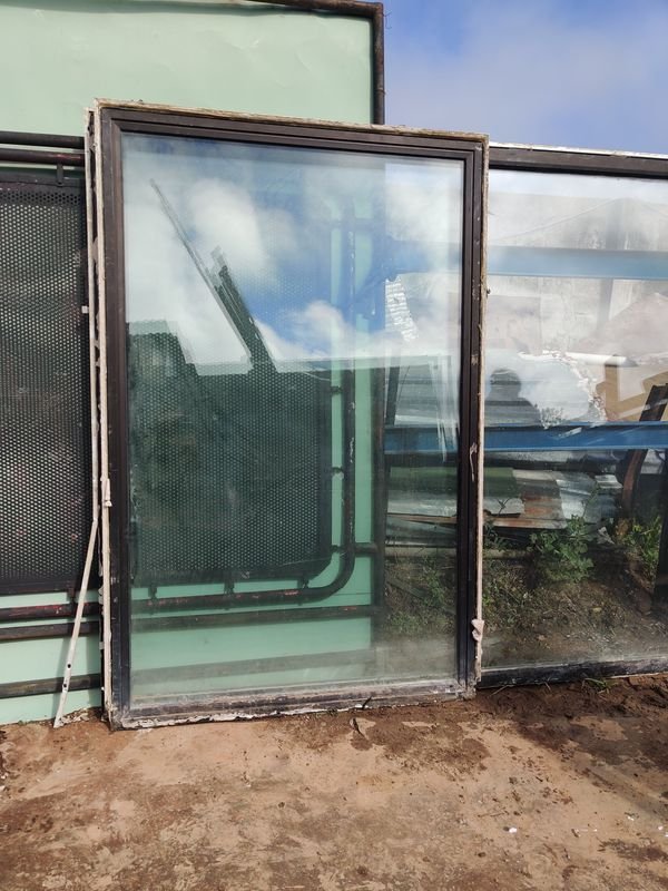 Ventana Fija DVH Aluminio Negro 147x219x6cm