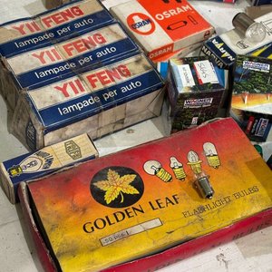 Lotes de Lámparas y Repuestos para Vehículos - imagen 2