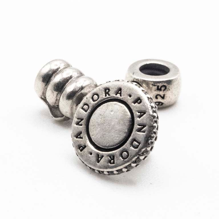 Dije Pandora Plata 925 con Detalle
