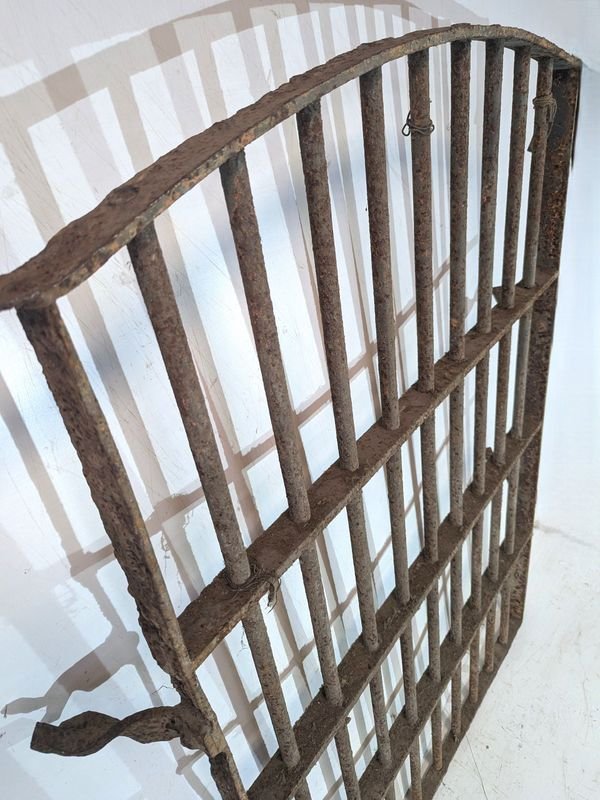 Puerta de metal antigua en venta - imagen 4