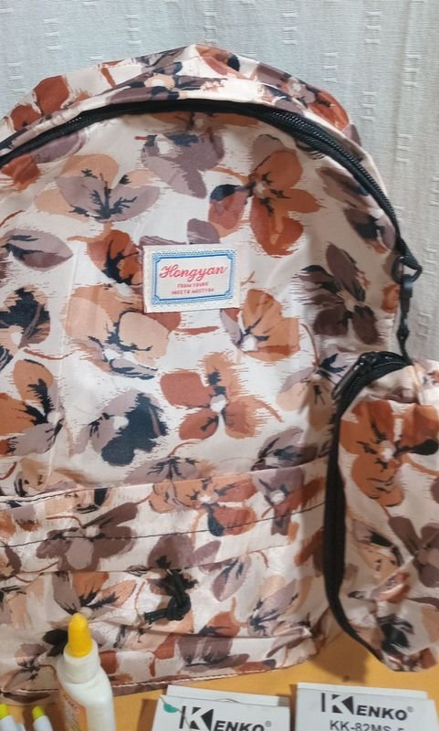 Mochila con estación de trabajo y accesorios - imagen 2