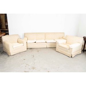 Lote anterior: Sofá de 4 cuerpos y 2 sillones beige con patas metálicas