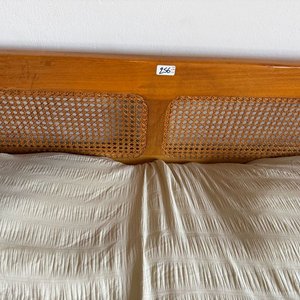 Cama de Dos Plazas con Cabecera Esterillada en Madera - imagen 1