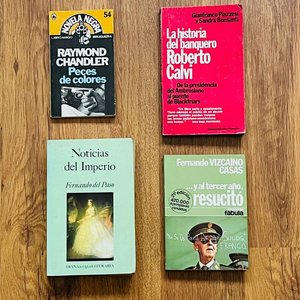 Lote de 4 Libros: Roberto Calvi, Noticias del Imperio, Peces de Colores y Y al Tercer Día Resucitó - imagen 1