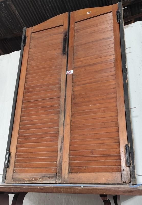 2 Hojas de Puerta Tabaquera de Madera