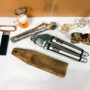 Lote de Cubiertos y Utensilios de Cocina Metálicos Varios - imagen 4
