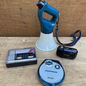MEGAFONO , GRABADORA, CAMARA DE FOTOS Y DISCMAN COMO NUEV - imagen 2