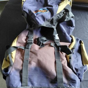 Mochila GoBungy Azul y Beige en Buen Estado - imagen 3