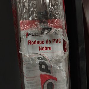 Hoja de Puerta Interior Marrón con Rodapié de PVC - imagen 3