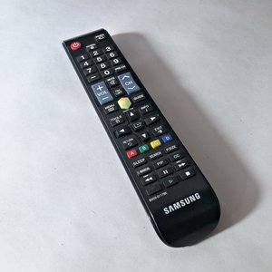 Televisor Samsung Smart TV 32" con Control Remoto - imagen 2