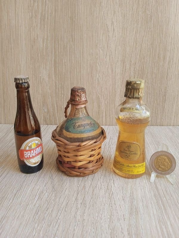 Lote siguiente: Lotes de Miniatura en Cesta Tejida