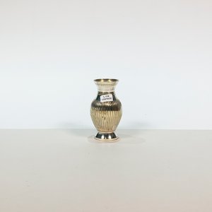 Lote siguiente: Florero Metálico Vintage Cuerpo Corrugado
