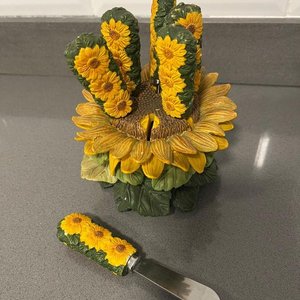 Lote siguiente: Set de Cuchillos para Untar con Diseño de Girasol