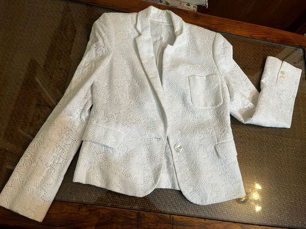 Blazer Blanco Talle S con Broderie y Botón de Nácar - imagen 1