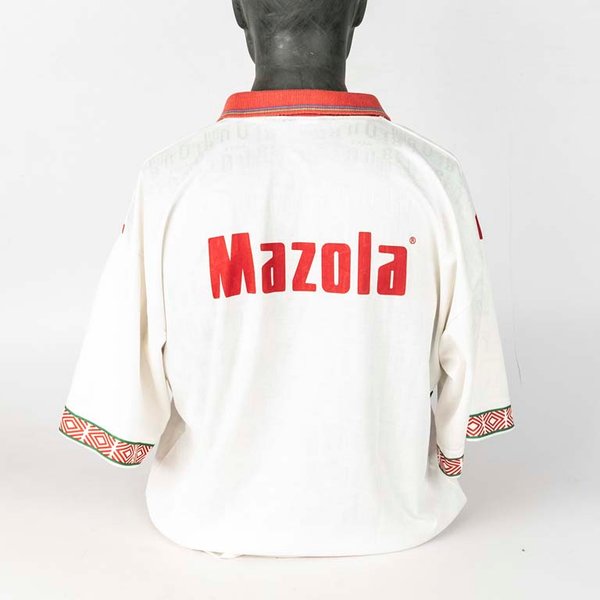 Camiseta de Vélez Sarsfield oficial de tienda marca UMBRO - imagen 2