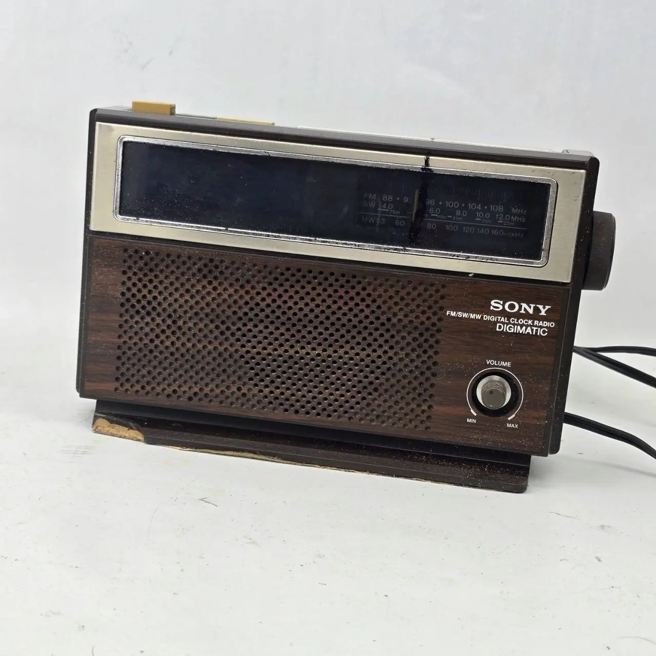 Radio Despertador Sony Digimatic FM/SW/MW