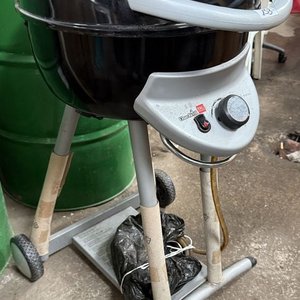 Barbacoa a Gas CharBroil Patio Bistro Casi Nueva - imagen 4