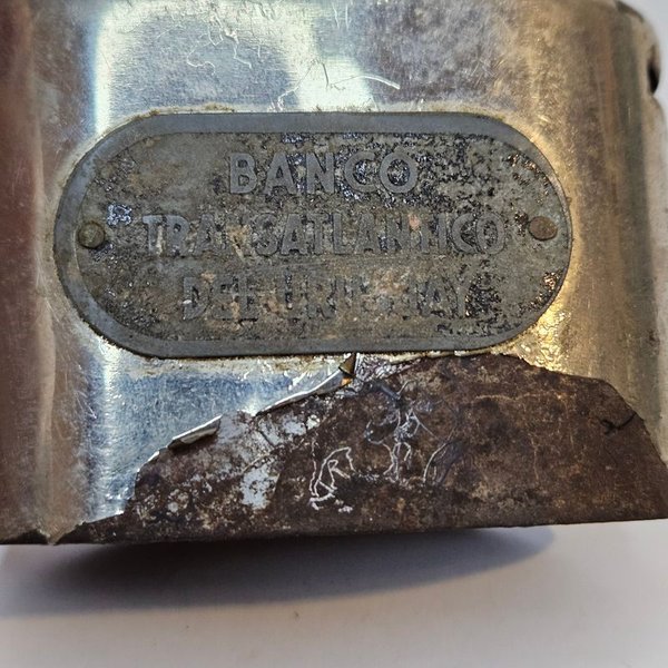 Alcancia del Banco Transatlantico del Uruguay con detalles - imagen 2