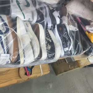 Lote siguiente: Lote de Calzado Deportivo y Casual Variado