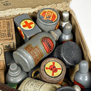 Lote de Juguetes Militares: Municiones, Químicos y Suministros - imagen 4