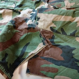 Pantalón de Combate Camuflado Woodland Talle M - imagen 2
