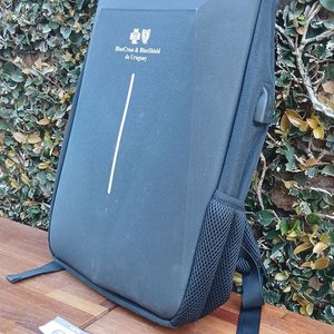 Lote siguiente: Mochila Urbana Antirrobo con Puerto USB y Candado de Combinación